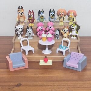 Bluey & Friends Figures & Furniture Accessories LOT of 22 Pieces